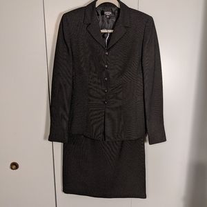 Kasper Classic 2-Piece Suit